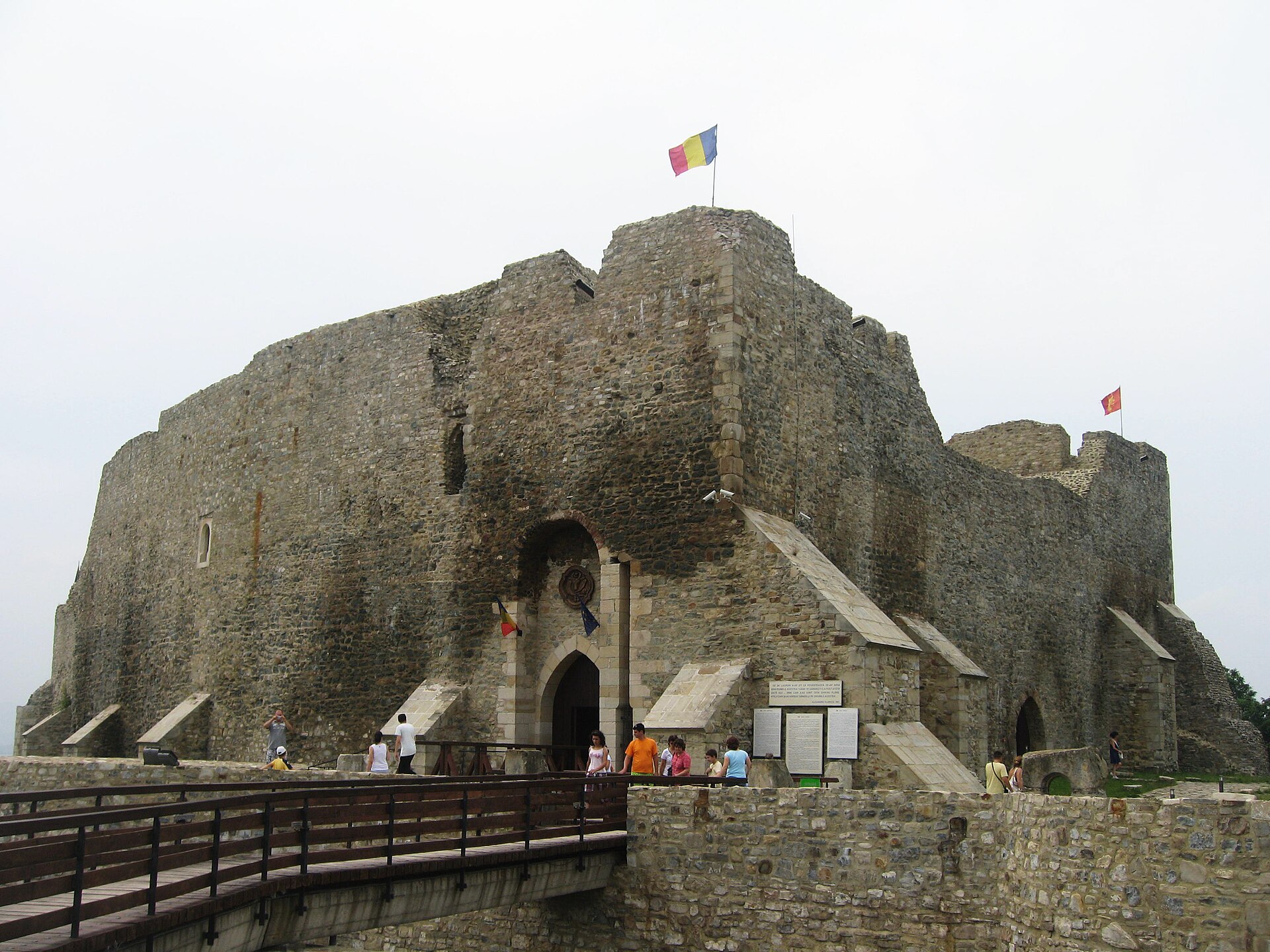 Le mura della cittadella di Neamț